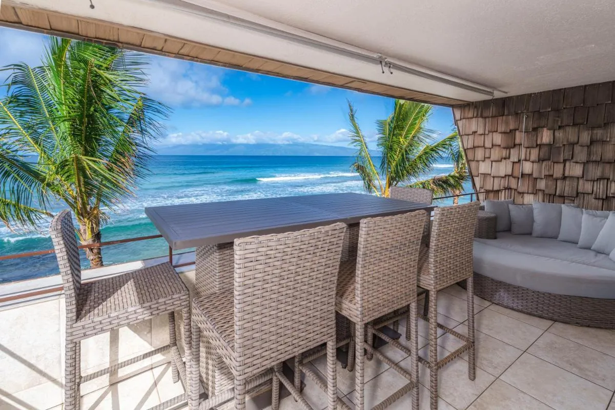 Image 2 of Direct Oceanfront Penthouse