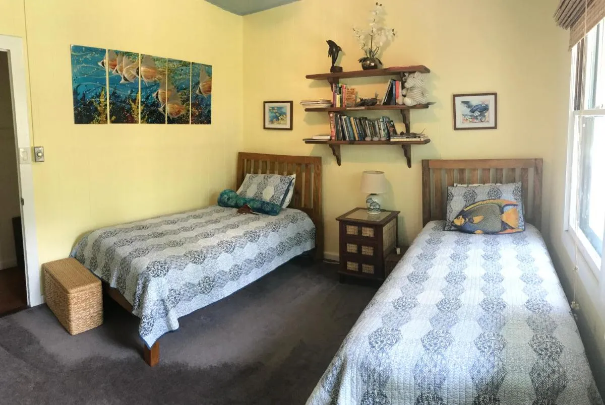 Image 1 of Eco-friendly Sanctuary on Kealakekua Bay. Charming Hawaiian Style with Air Con