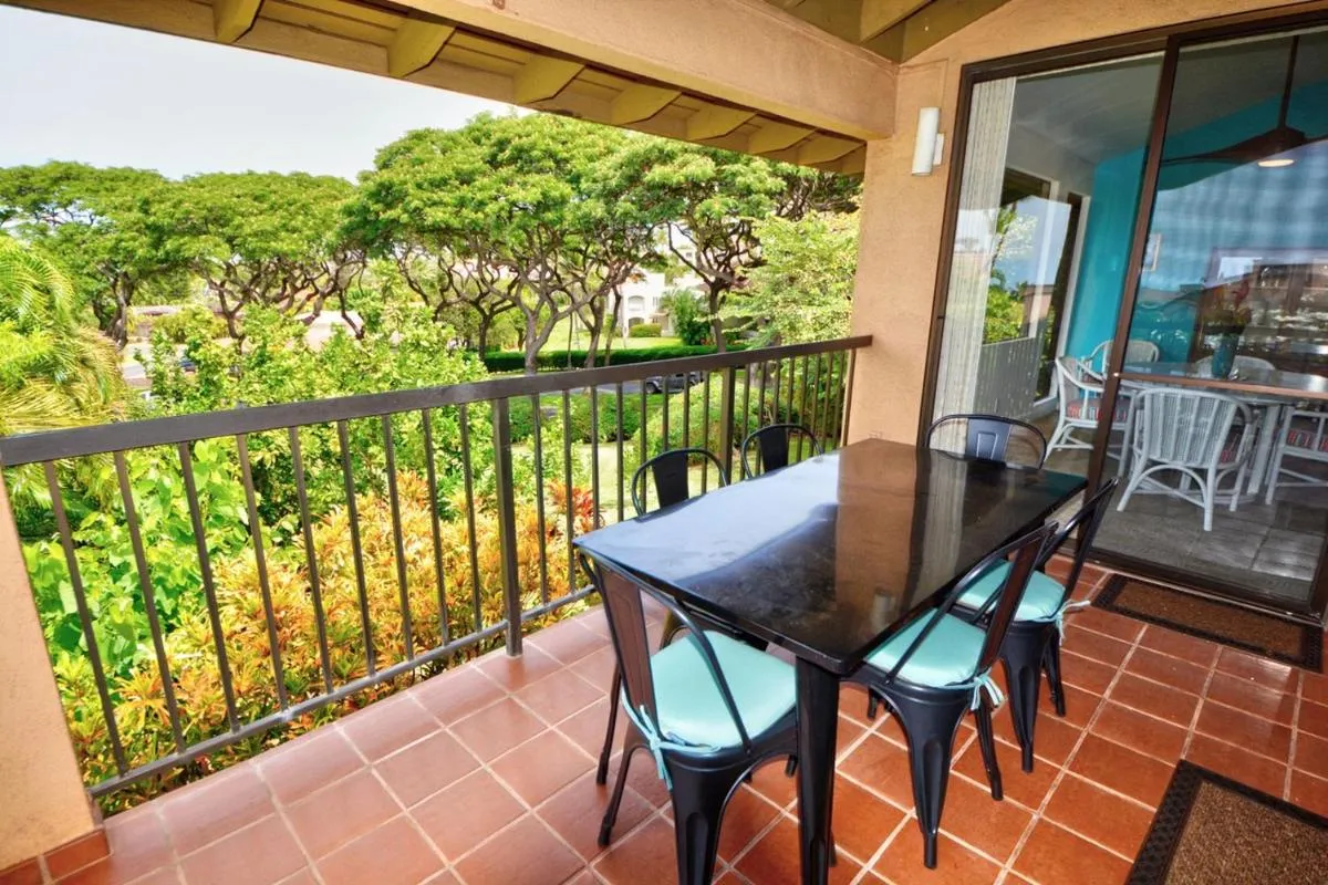 Image 3 of Ekahi 24C, Sleeps 6