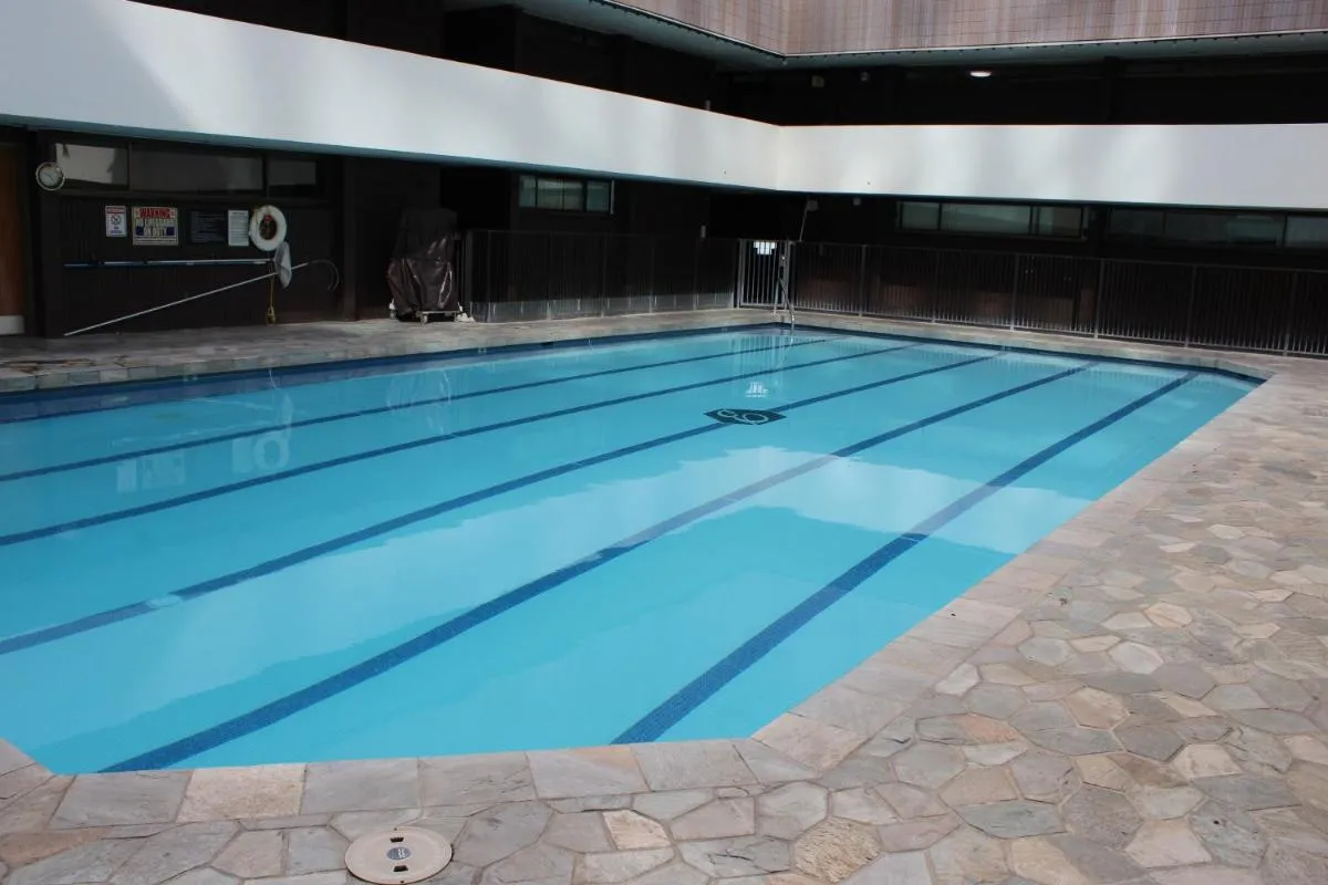Image 2 of Executive Center 1 BD with Parking