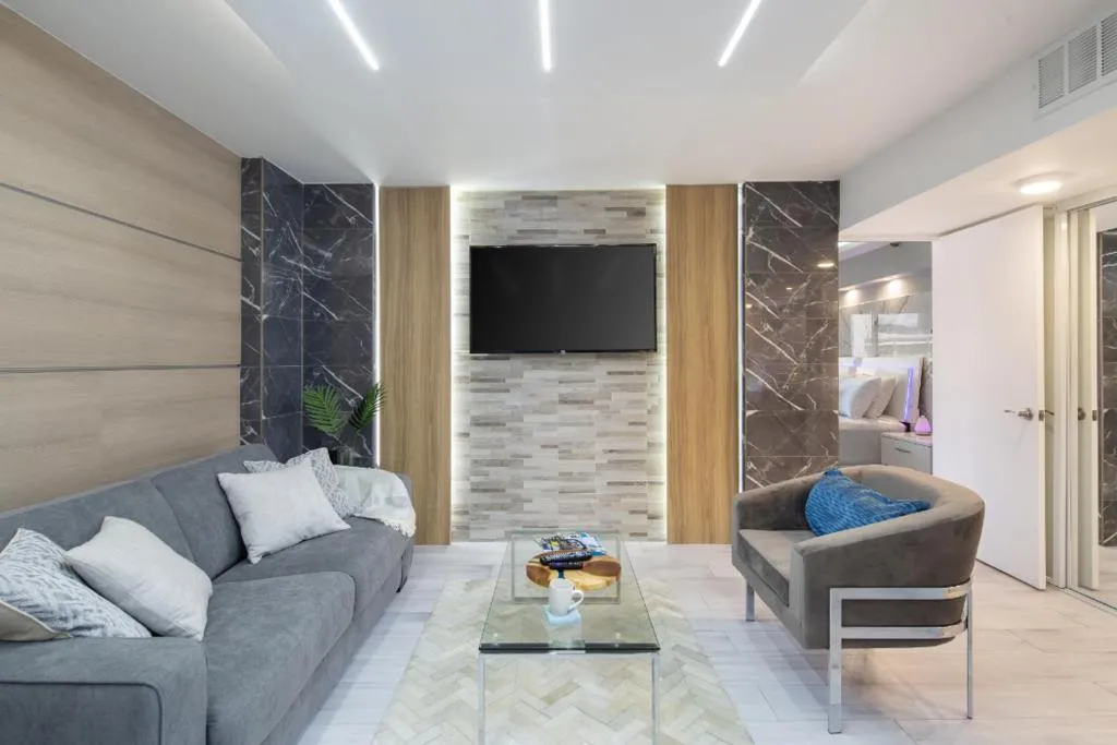 Image of Executive Hotel Suite Downtown Free Parking