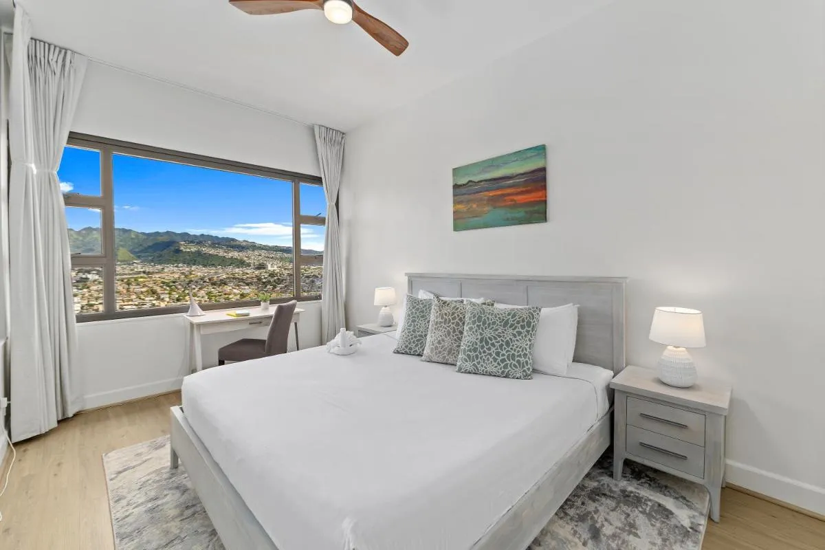 Image 1 of Fully Renovated 1BR with King Bed, Parking & Close to the Beach