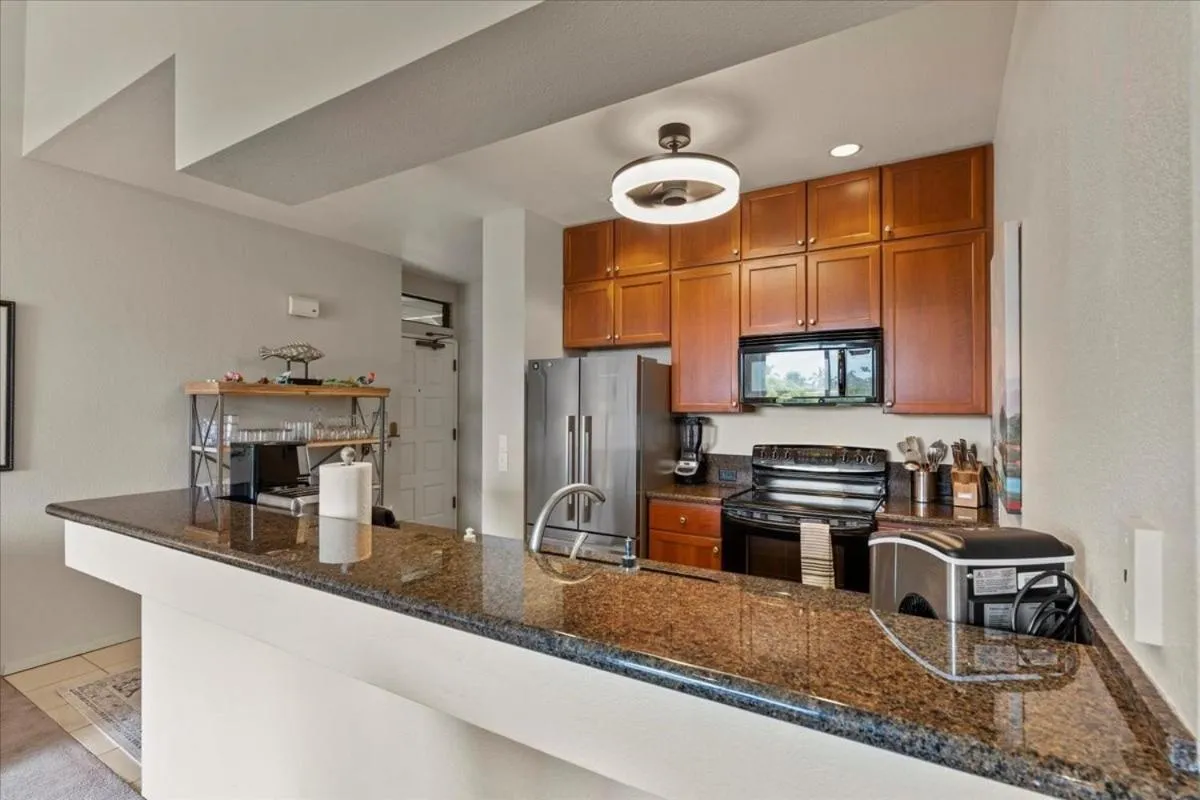 Image 3 of Grand Champions 32 condo