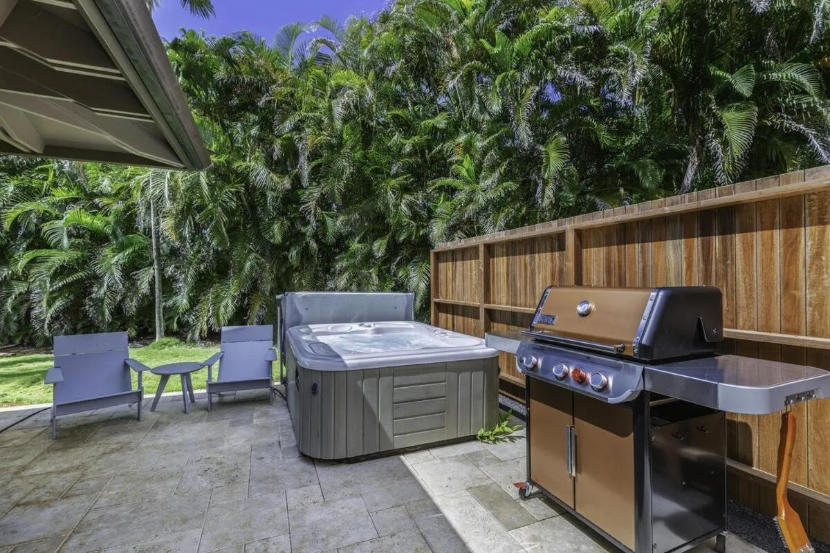 Image 1 of Hale Nanea home