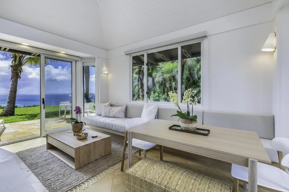 Image 3 of Hale Nanea home