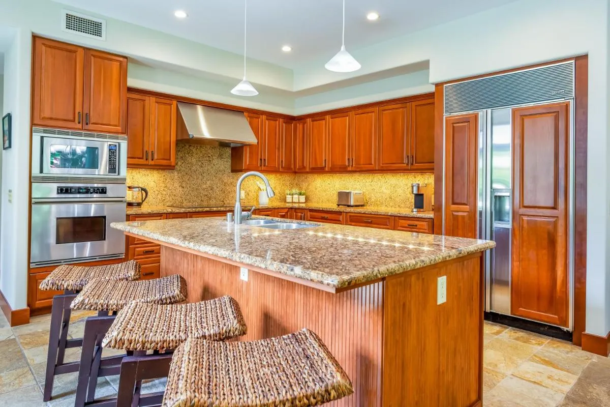 Image 4 of Hale Ohana