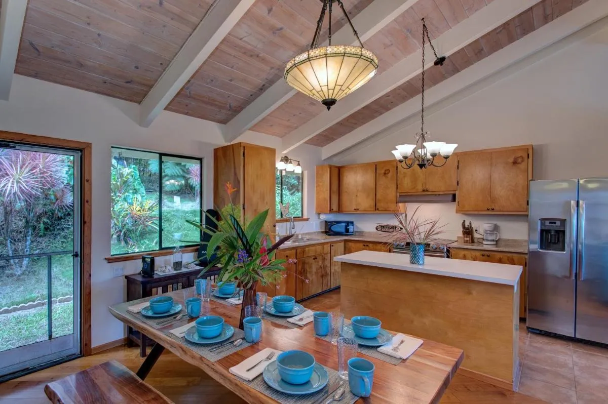 Image 5 of Hamakua Pukana La Hale home