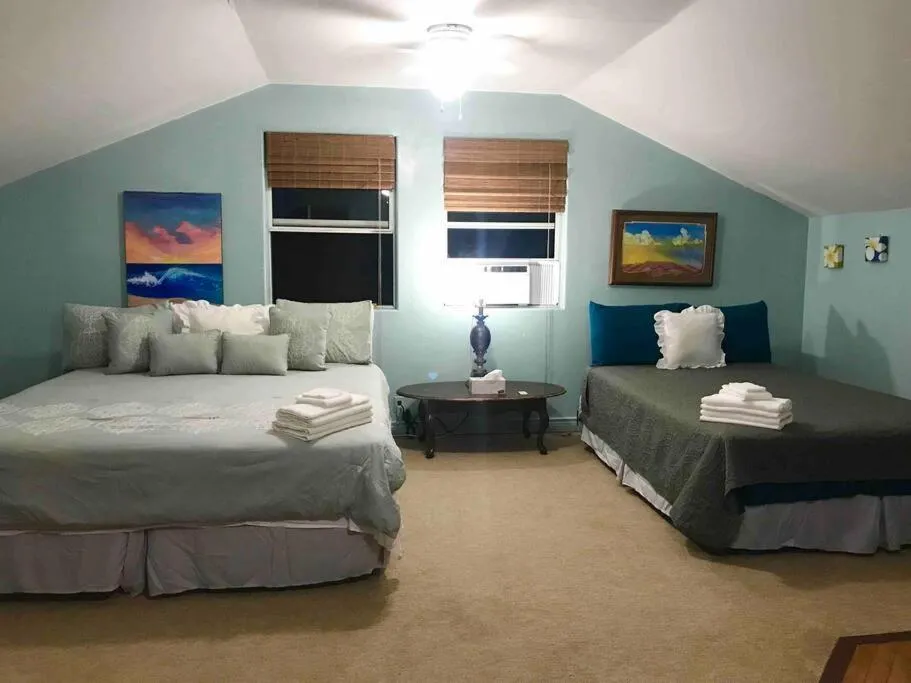 Image 6 of Hawaii Tropical Volcano mansion + Sauna