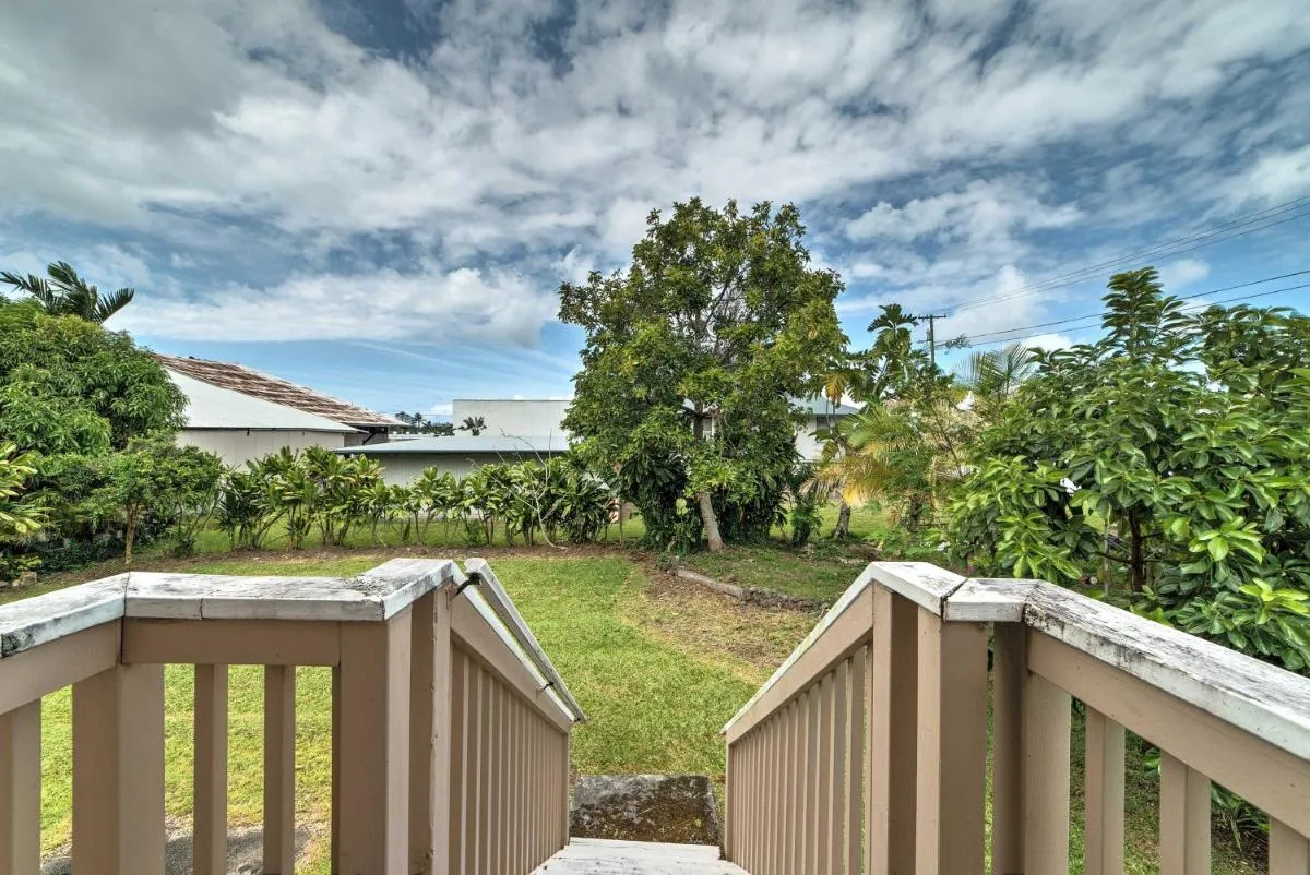 Image 2 of Hawaiian Hideaway with Yard Less Than 2 Miles to Hilo Bay!