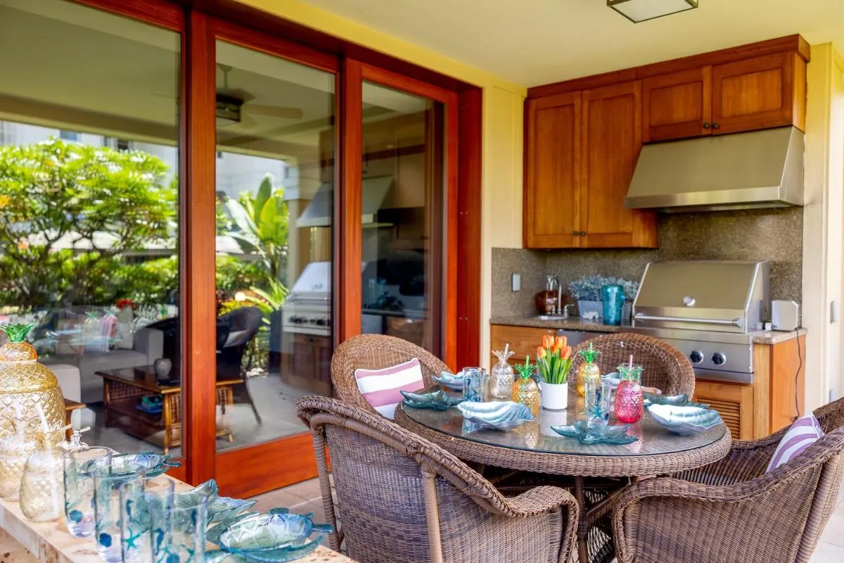 Image 4 of Hilton Pool Pass Included, Kolea – Stylish & Comfy Walk to Beach Patio Pool Gym
