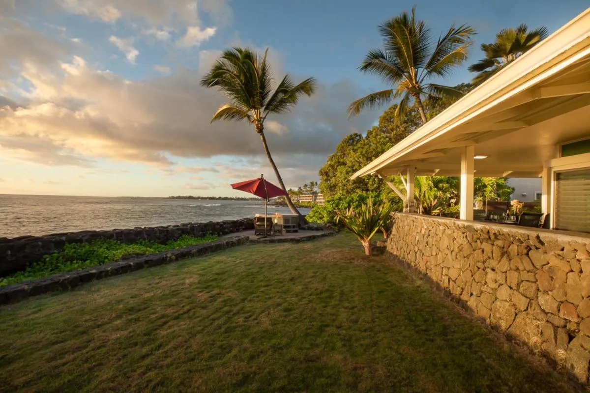Image 1 of Honls Beach Hale Big Island