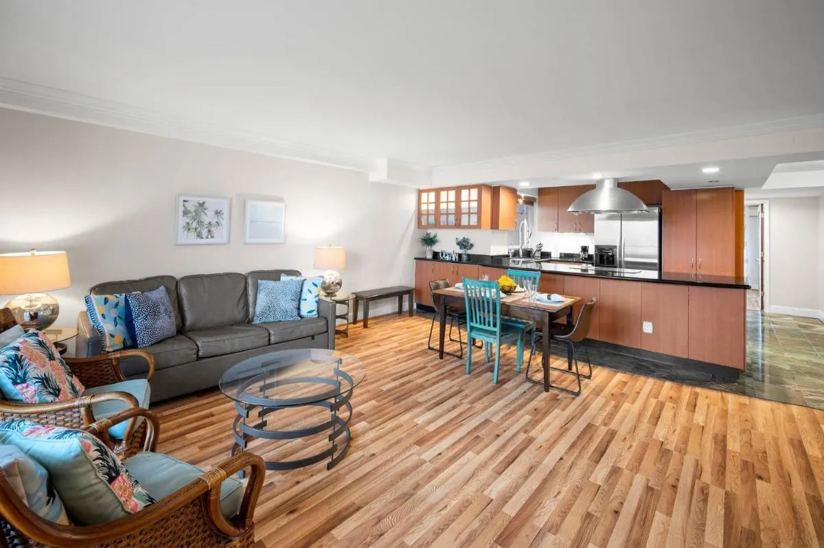 Image 4 of Honu Hale Waikiki 2BDR Spacious Panoramic View