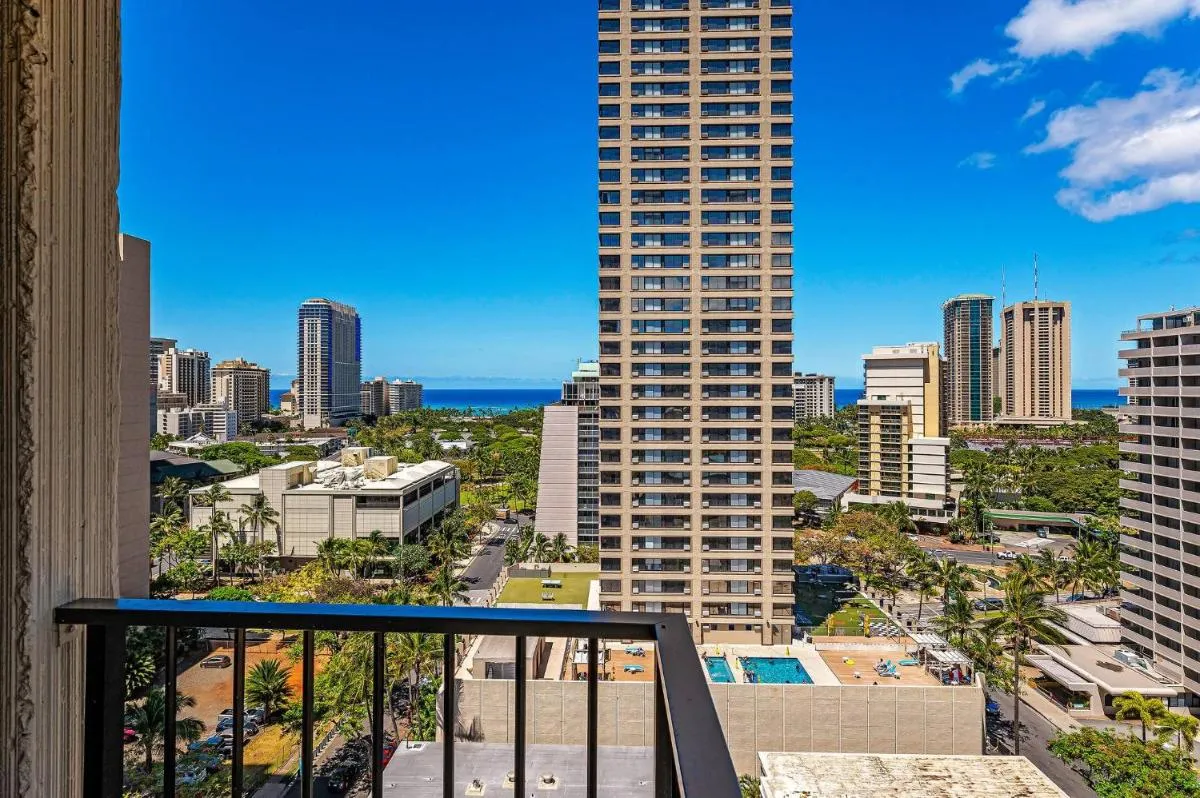 Image 5 of Honu Hale Waikiki 2BDR Spacious Panoramic View