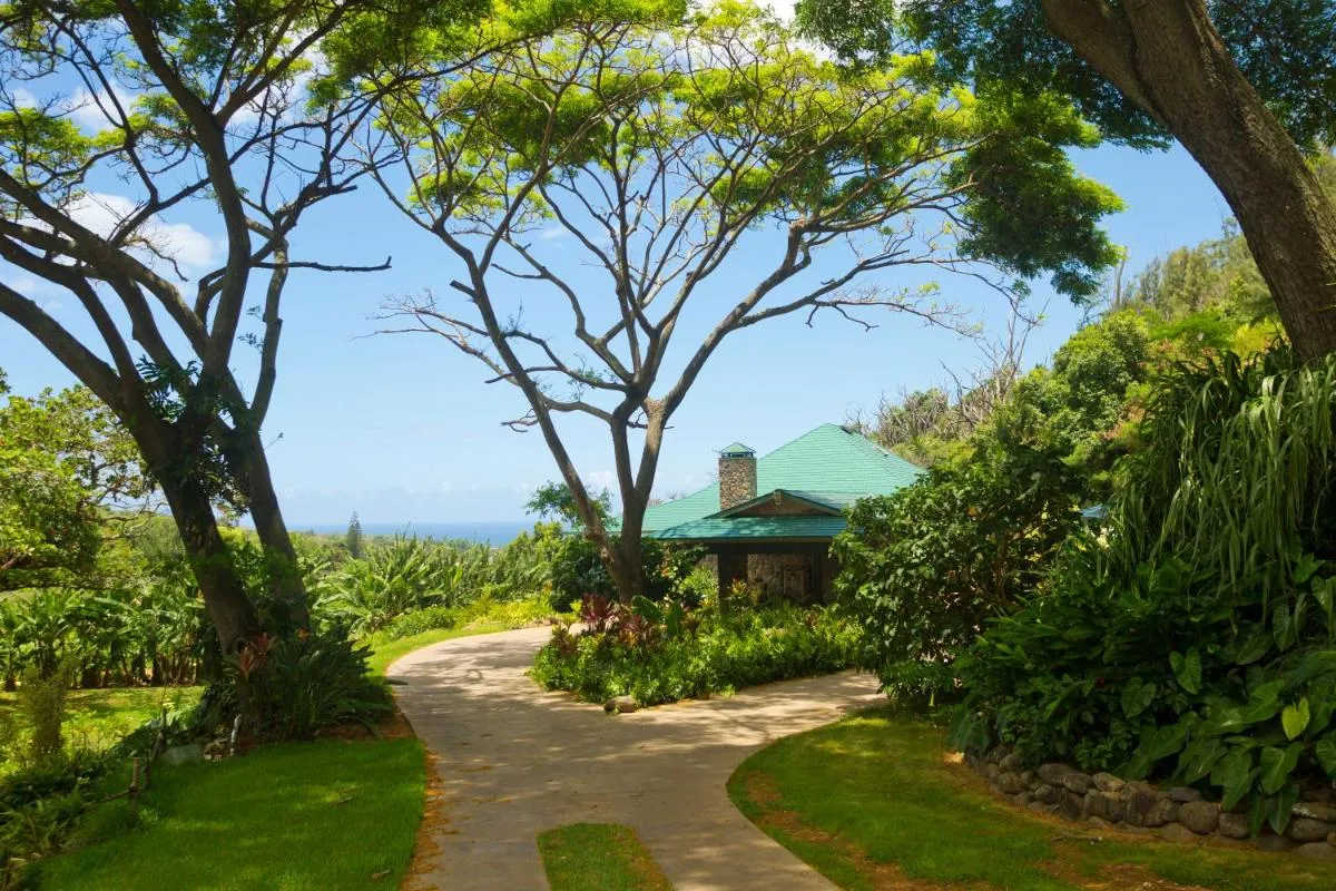 Image 2 of Iao Valley Inn
