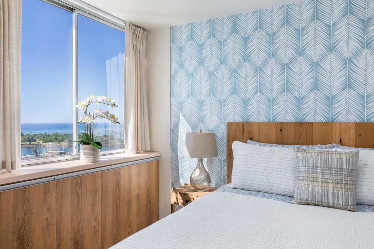 Image 4 of Ilikai Collection # 12. Corner Oceanfront Condo