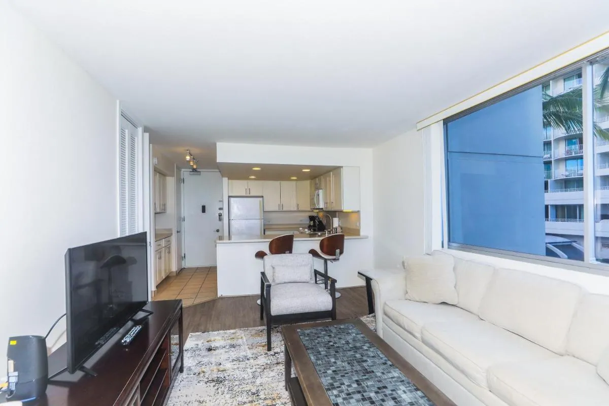 Image 2 of Ilikai Marina 480 Yacht Harbor View 1BR