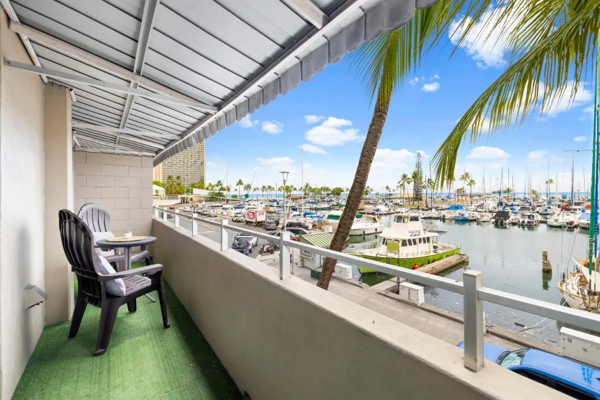 Image 6 of Ilikai Marina Condos