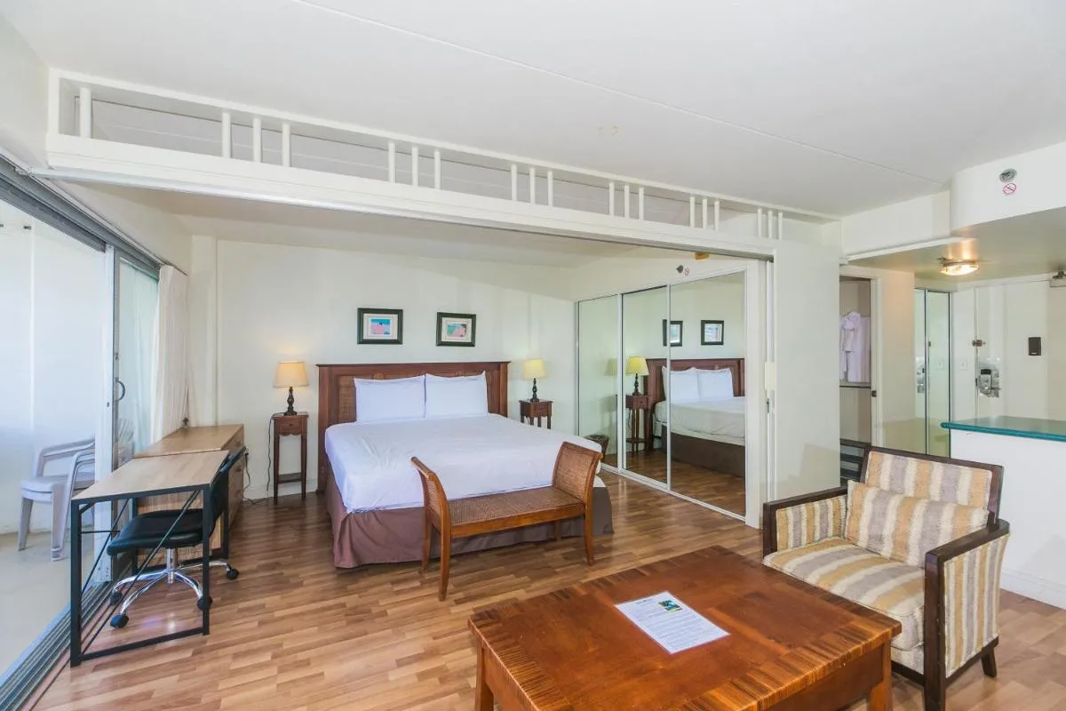 Image 4 of Ilikai Tower 1123 City View 1BR