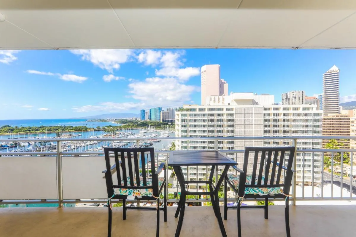 Image 2 of Ilikai Tower 1533 Yacht Harbor View 1BR