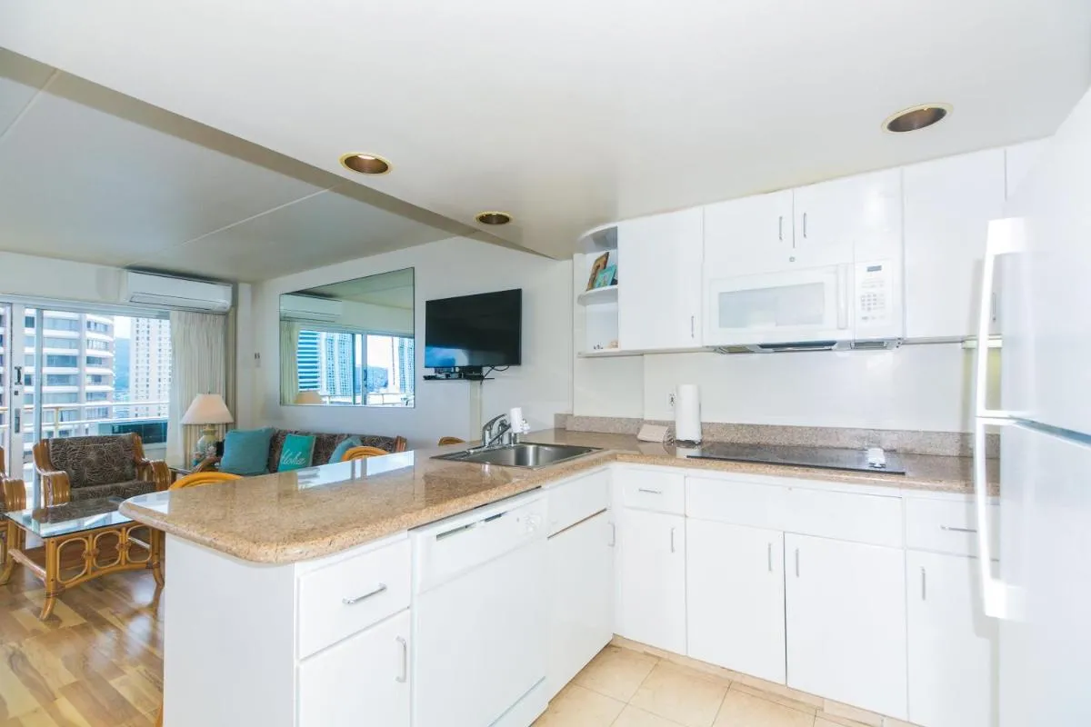 Image 4 of Ilikai Tower 1817 City View 1BR