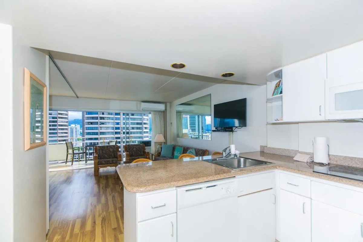 Image 5 of Ilikai Tower 1817 City View 1BR