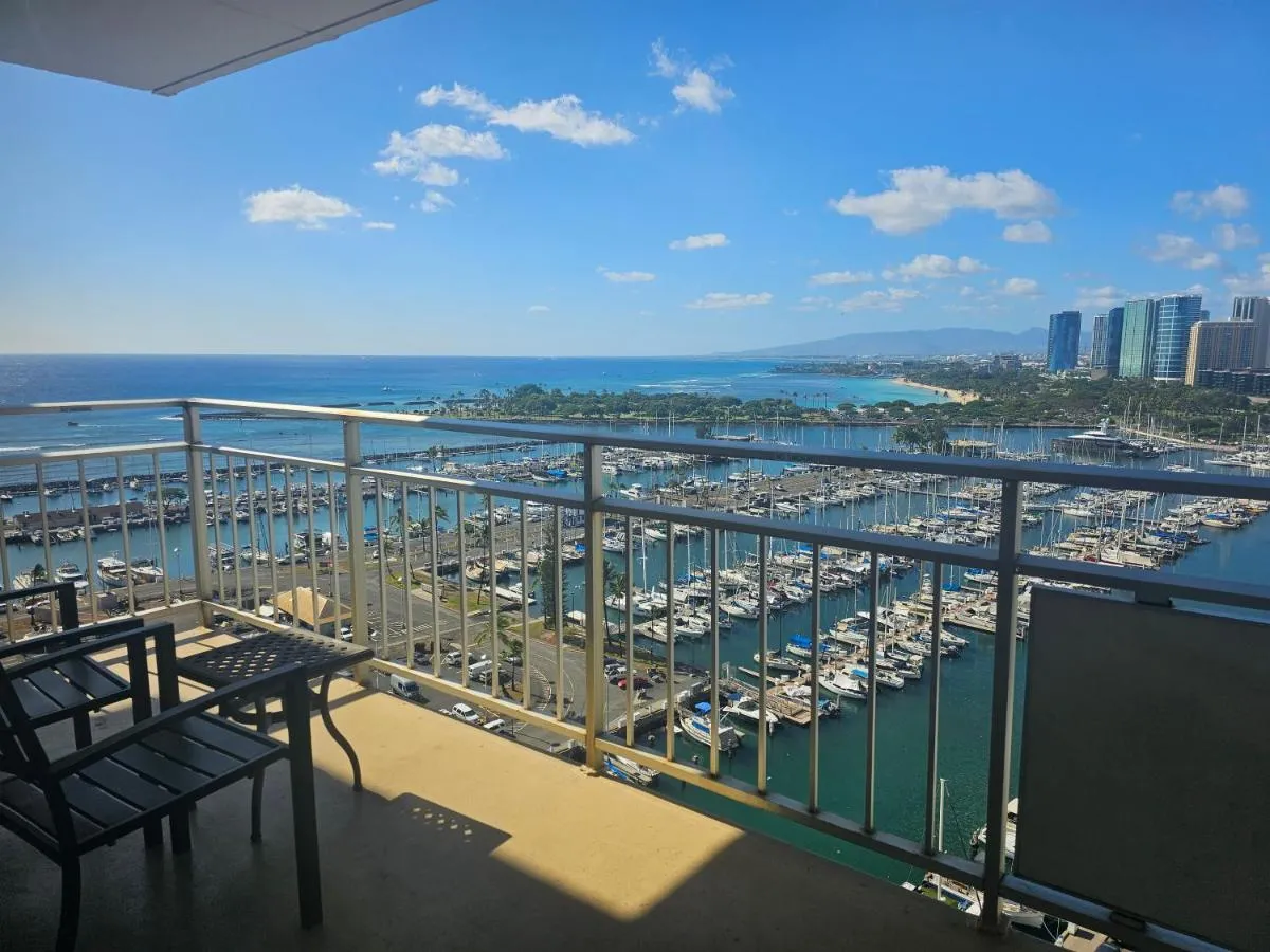 Image 3 of Ilikai Tower 1843 Yacht Harbor View 2BR