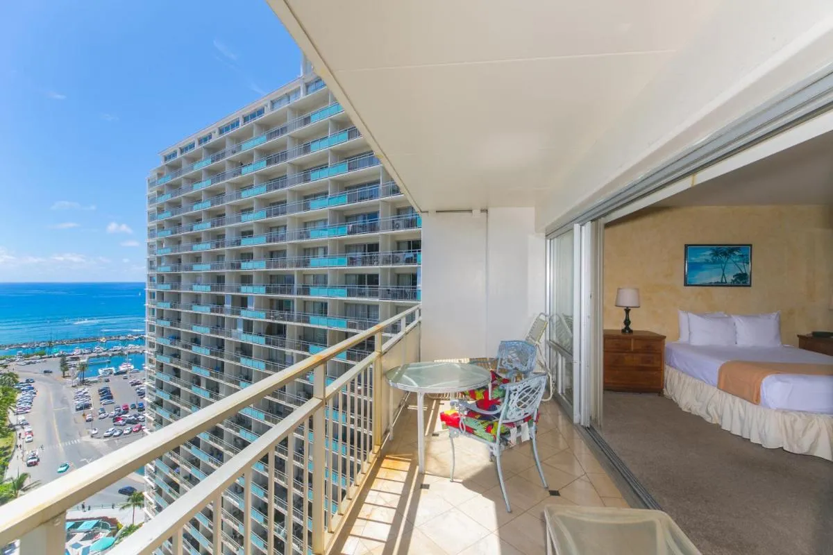 Image 1 of Ilikai Tower 1918 Lagoon View 1BR
