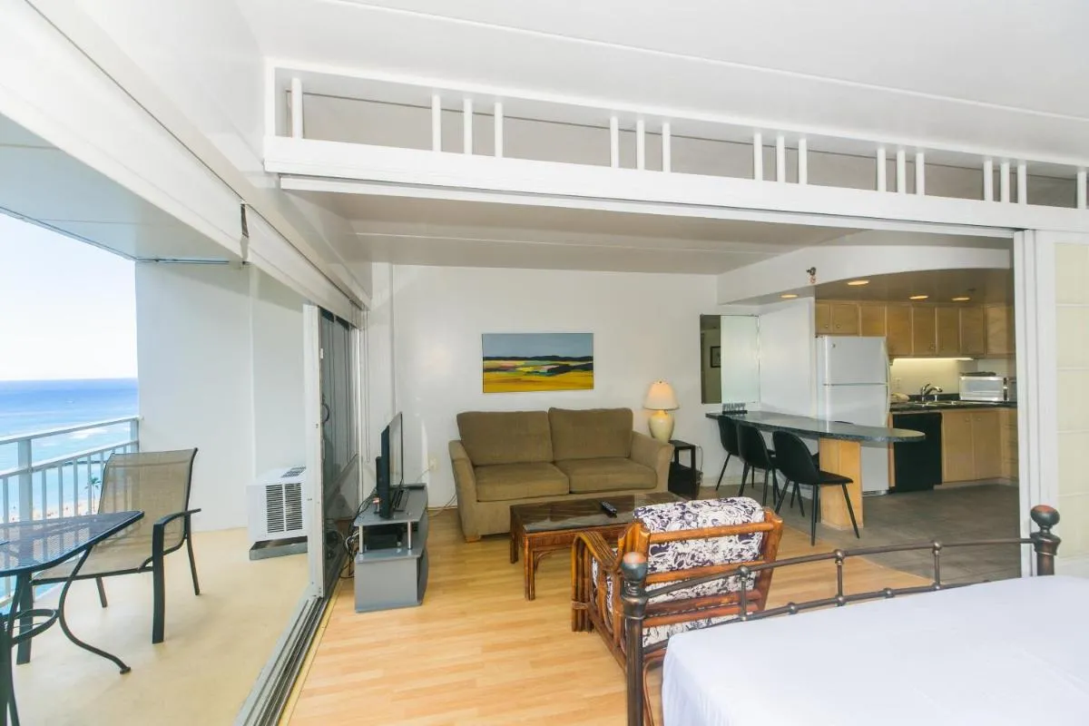 Image 1 of Ilikai Tower 1936 Lagoon View 1BR