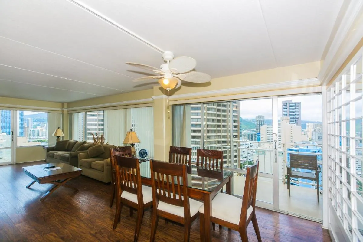Image 4 of Ilikai Tower 2109 City View 2BR