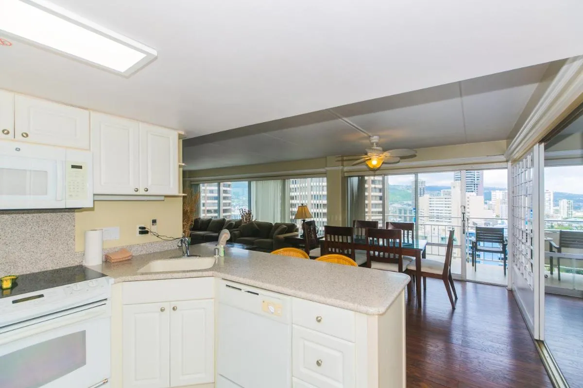Image 6 of Ilikai Tower 2109 City View 2BR
