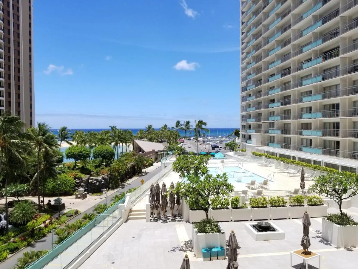 Image 2 of Ilikai Tower 420 Lagoon View 1BR
