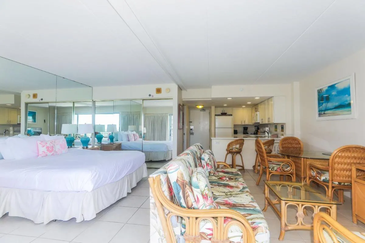 Image 1 of Ilikai Tower 931 Yacht Harbor View 1BR