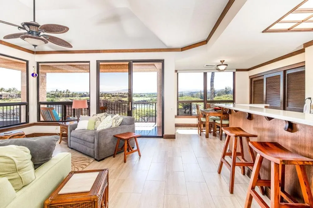Image 3 of Includes Beach Gear 317 Shores at Waikoloa