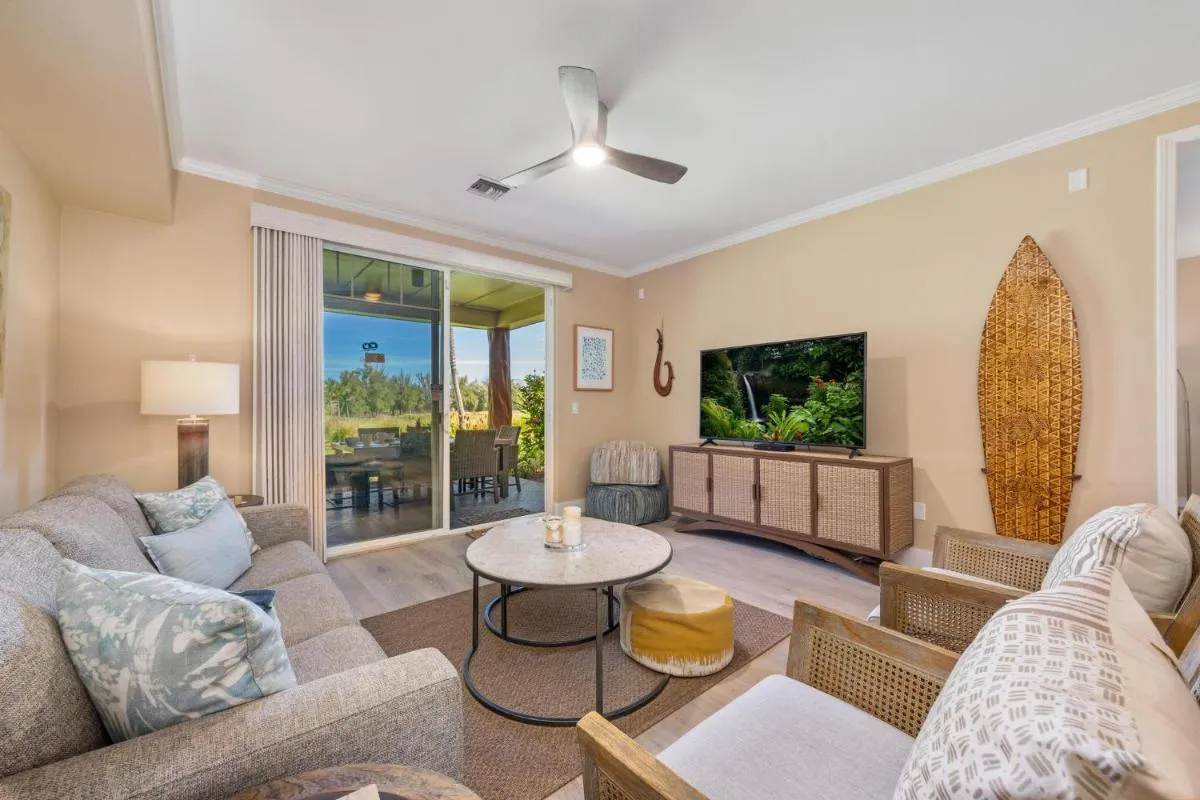 Image 3 of Includes Beach Gear G3 Waikoloa Beach Villas