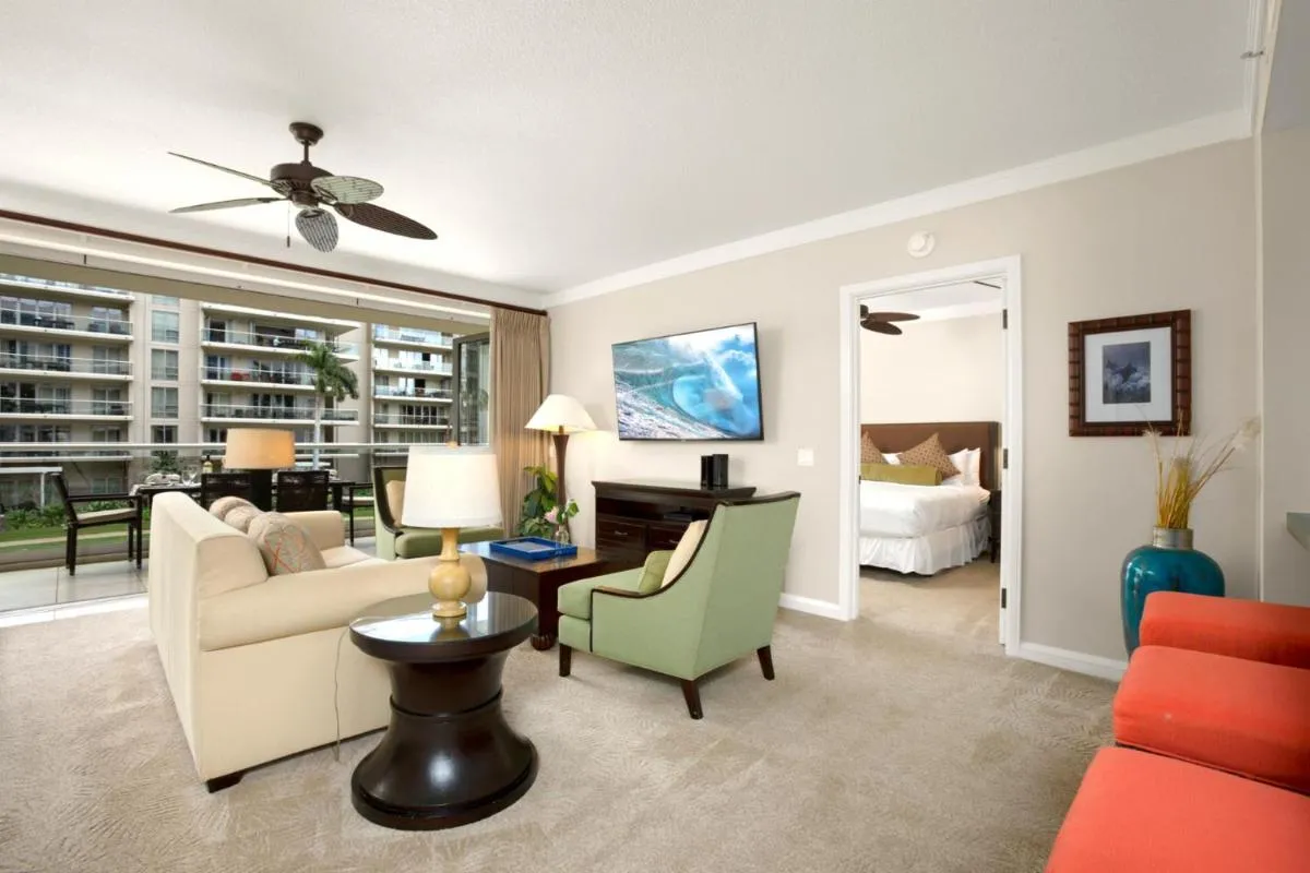 Image 3 of KBM Resorts: Honua Kai Hokulani HKH-247 Ocean View Easy poolbeach access Includes Rental Car