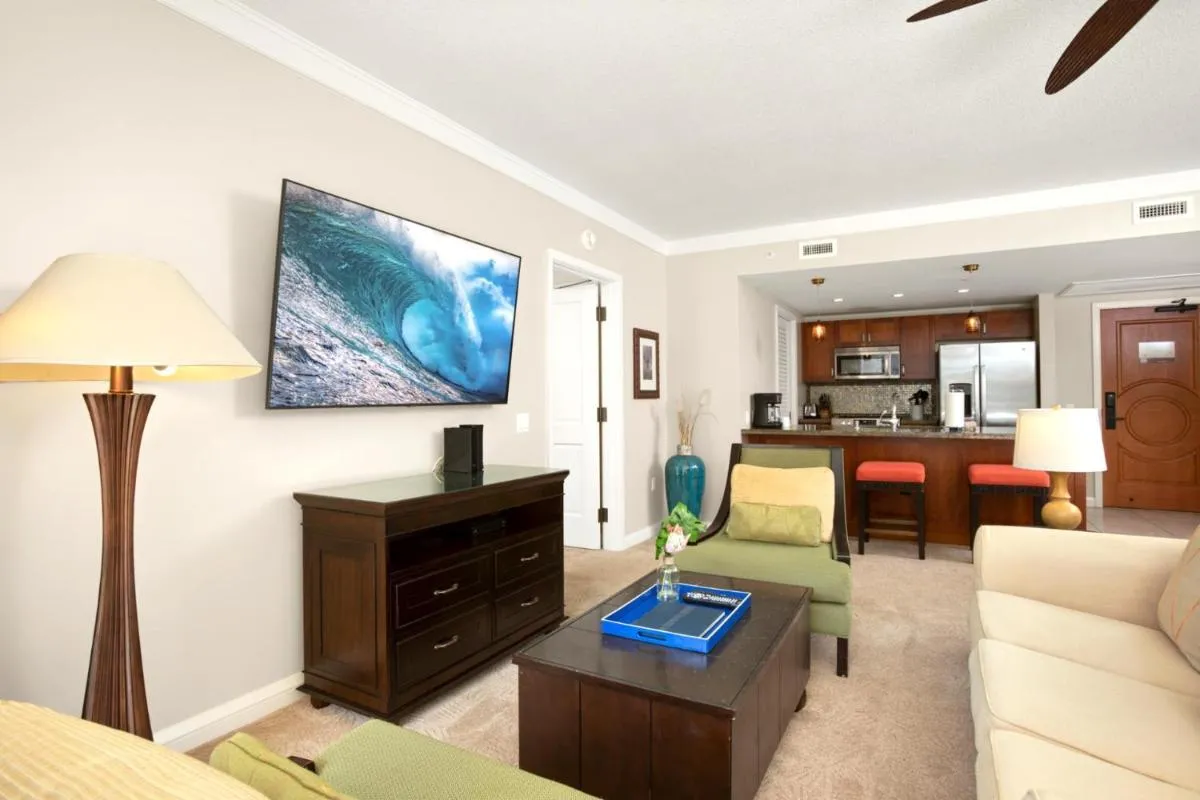 Image 6 of KBM Resorts: Honua Kai Hokulani HKH-247 Ocean View Easy poolbeach access Includes Rental Car