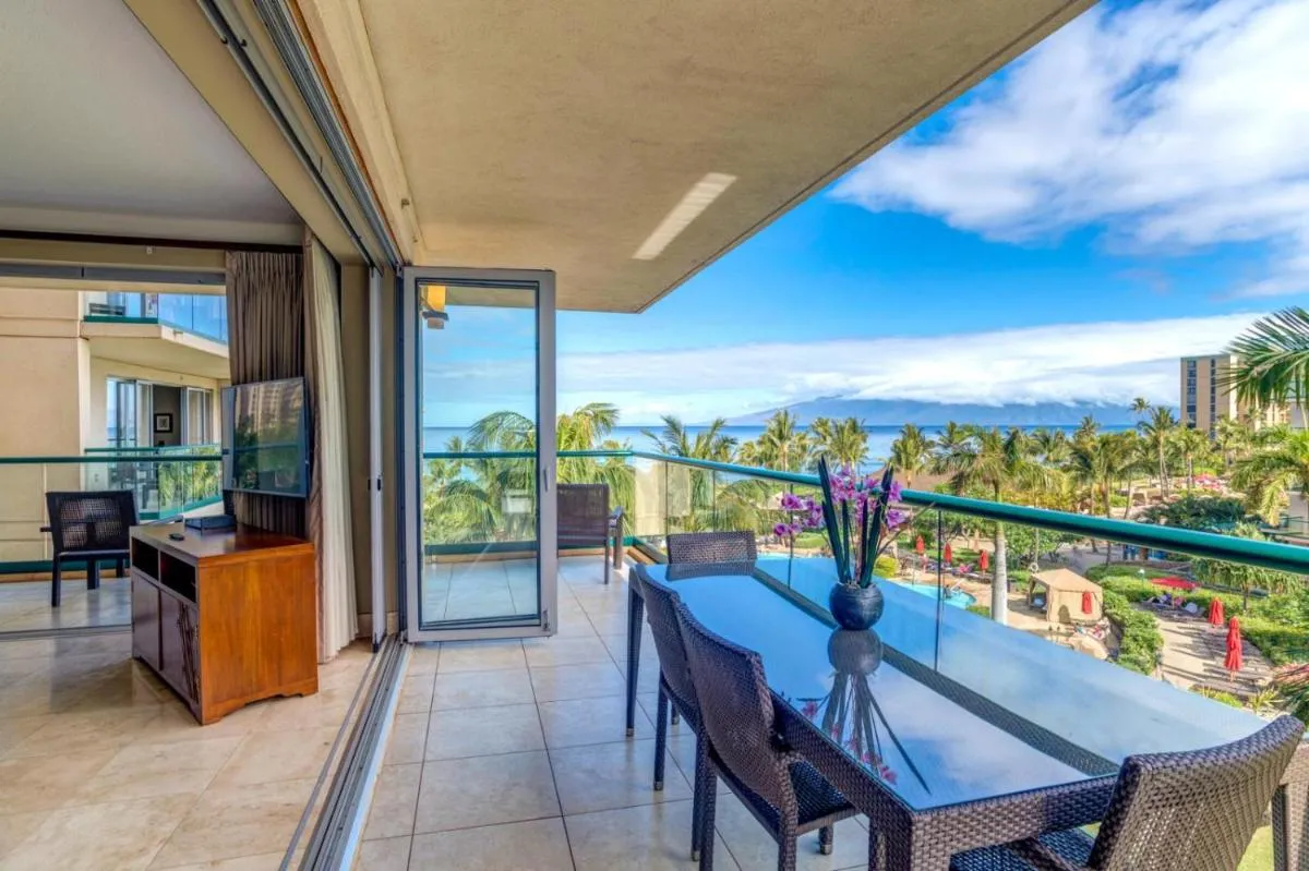 Image 1 of KBM Resorts: Honua Kai Hokulani HKH-409 Remodeled Ocean View Includes Rental Car