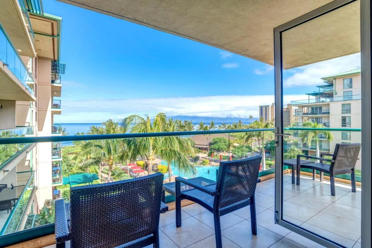 Image 4 of KBM Resorts: Honua Kai Hokulani HKH-409 Remodeled Ocean View Includes Rental Car