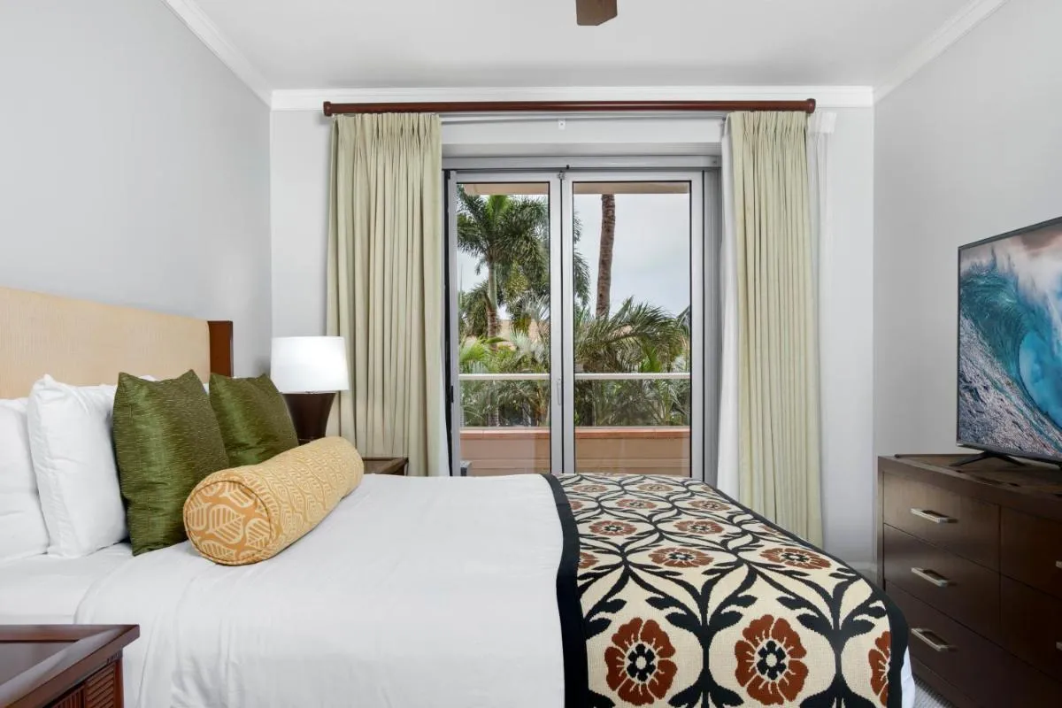 Image 2 of KBM Resorts: Honua Kai Konea HKK-220 Beach Inspired Includes Free Rental Car