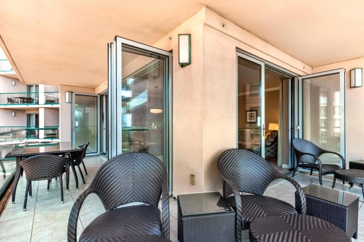 Image 6 of KBM Resorts: Honua Kai Konea HKK-513 Large Wrap Around Lanai Ocean View Includes Rental Car