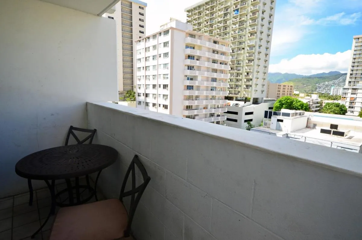Image 5 of KV702 Waikiki Private Waterfall Room, Mountain View!