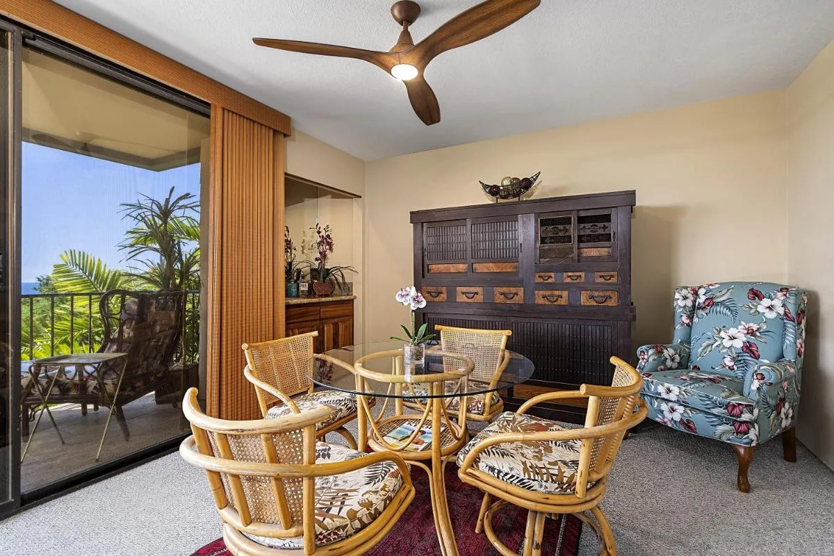 Image 4 of Kahalu’u Bay Villas #204 condo