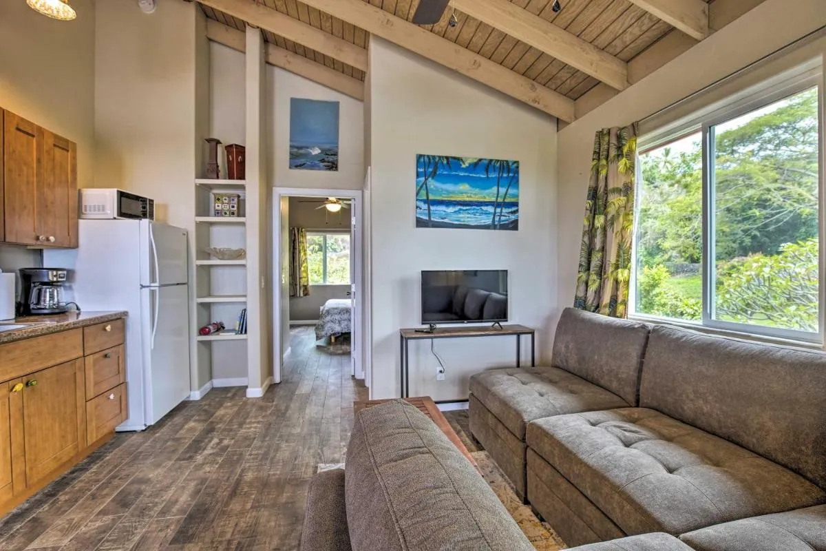 Image 6 of Kailua-Kona Hillside Apt Less Than 3 Miles to Beaches!