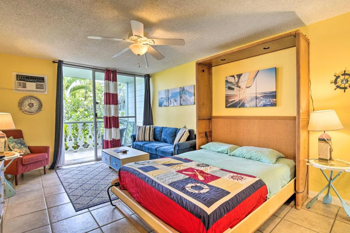 Image 4 of Kailua-Kona Studio – Walk to Hale Halawai Park!