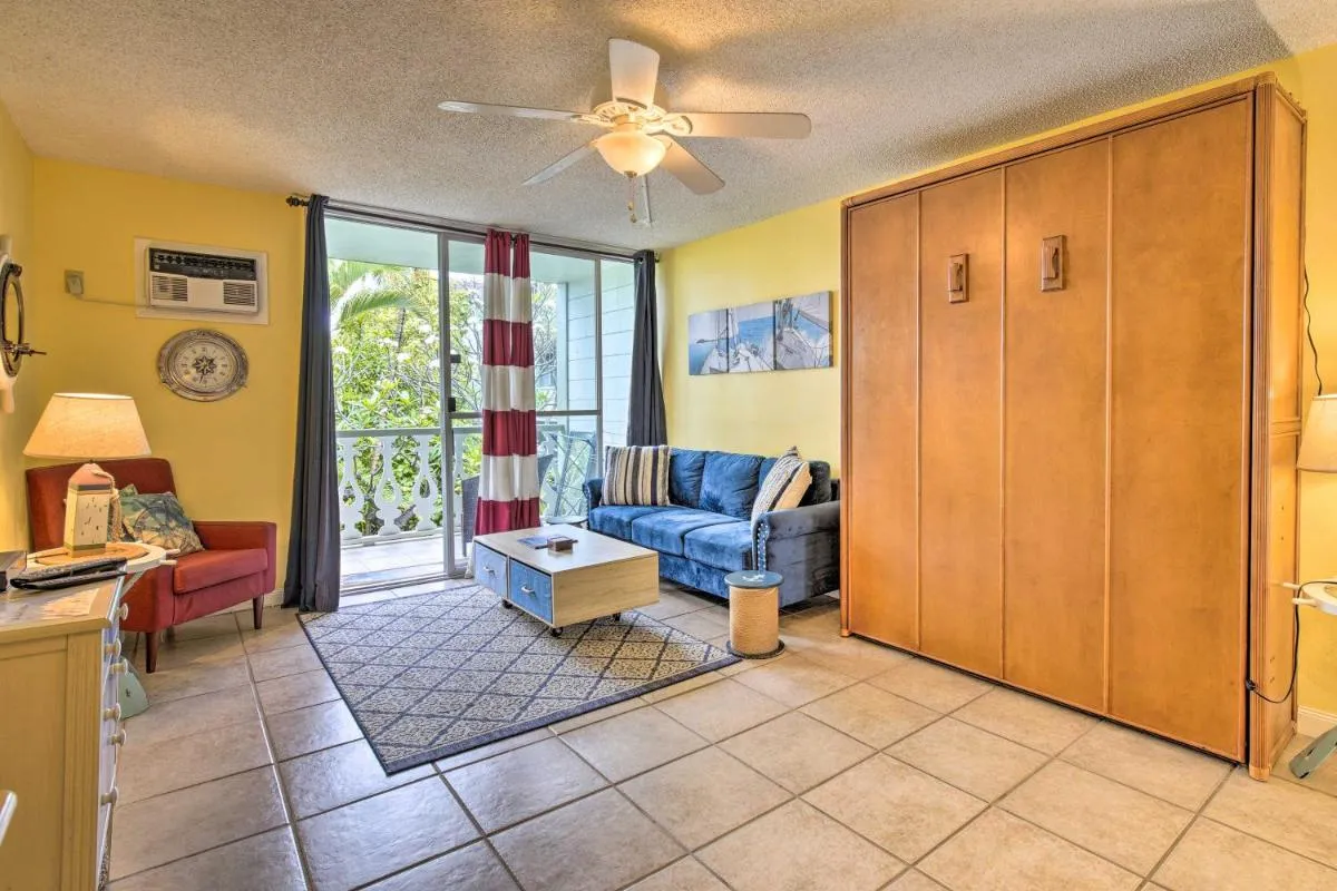 Image 5 of Kailua-Kona Studio – Walk to Hale Halawai Park!