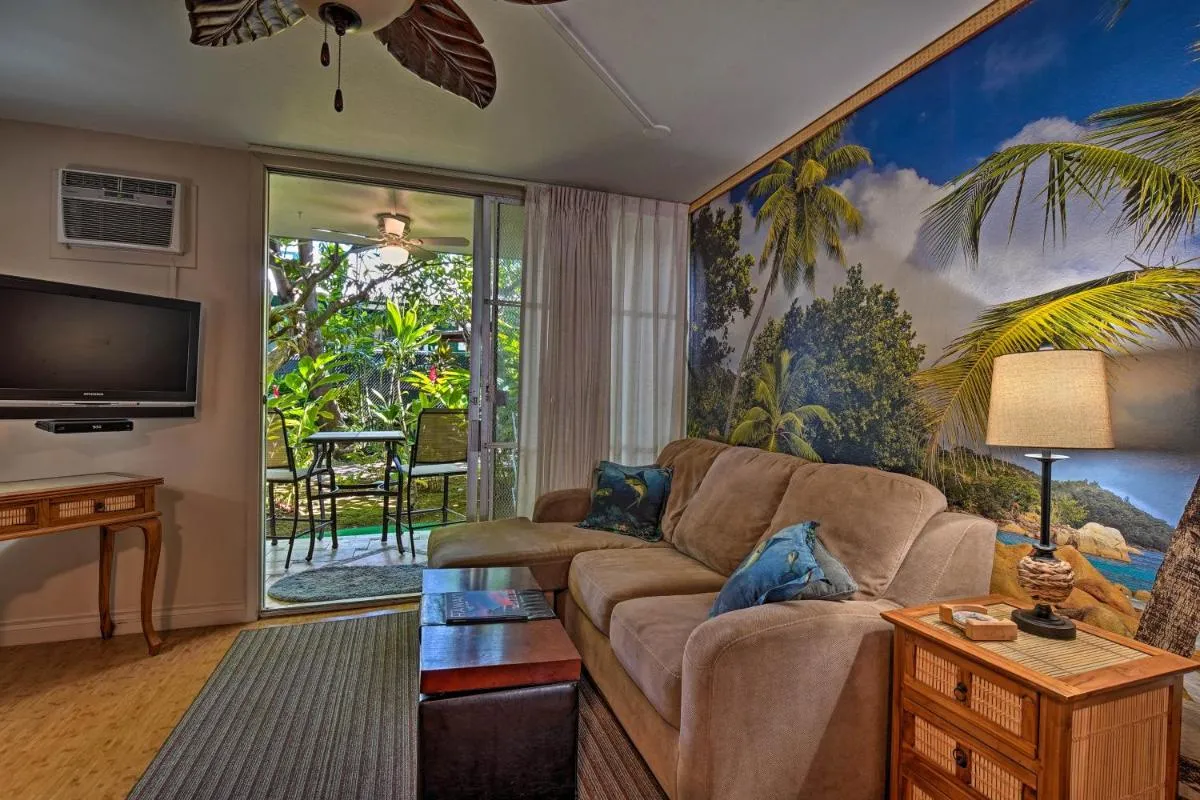 Image 2 of Kailua Studio with Pool Access and Garden Views!