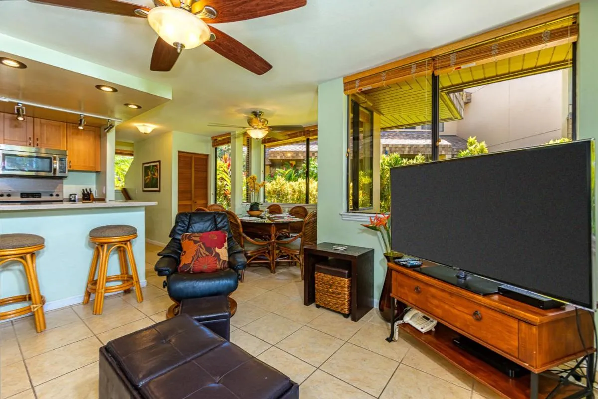Image 3 of Kamaole Beach Club C109
