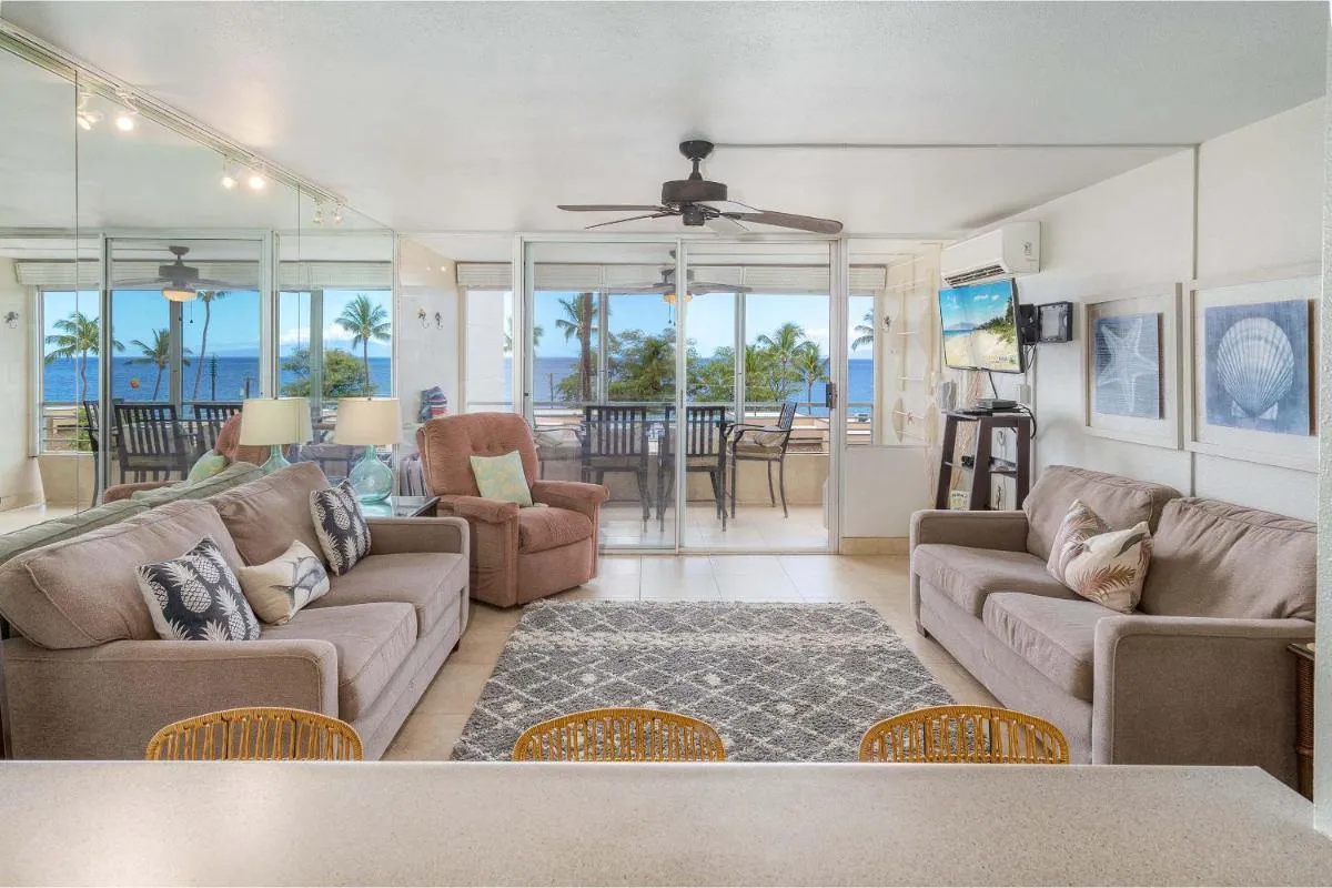 Image 1 of Kamaole Beach Royale 404 – Panoramic Ocean Views