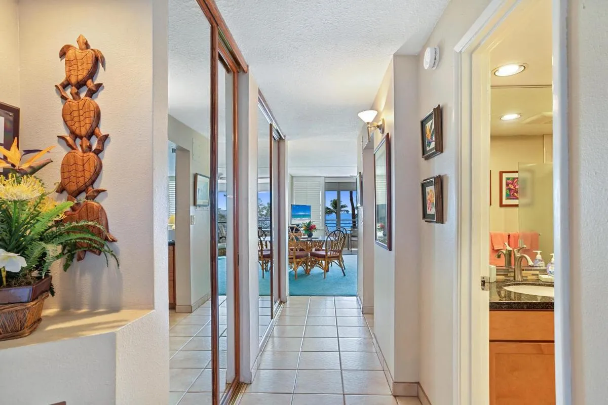 Image 5 of Kamaole Beach Royale 409 – Commanding Ocean Views