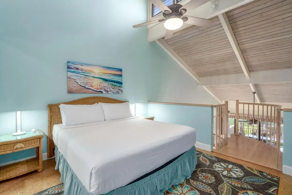 Image 3 of Kamaole Sands 1-403 – Spacious 2/2 with split AC!